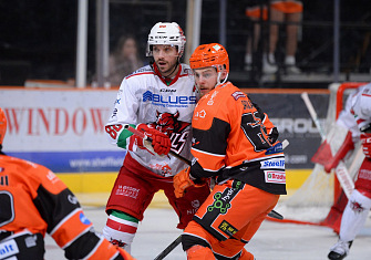 Clan, Giants, Devils, Flames, Storm and Steelers in cup action